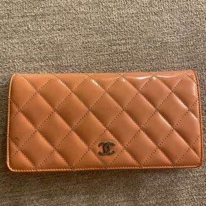 Chanel wallet
